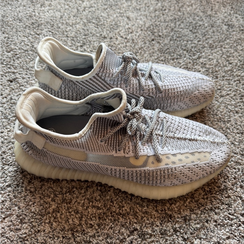 Yeezy Boost 350 V2 - Static Non-Reflective - Lightly Worn